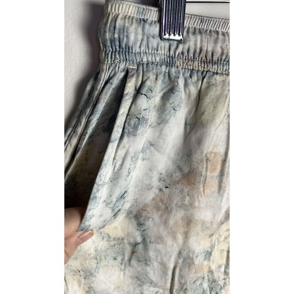 Onia Womens Lauren Short Silky Viscose Pull On Elastic Neutral Paint Sz M NEW - Picture 4 of 9